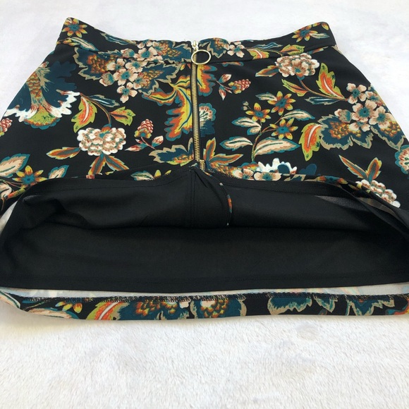 INC International Concepts, Floral Skirt, Size 14 - Picture 6 of 16